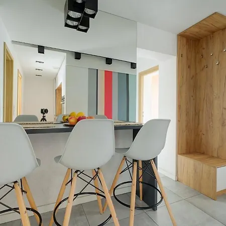 Apartment 5br Flat In Center