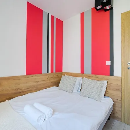 5br Flat In Center * وارسو